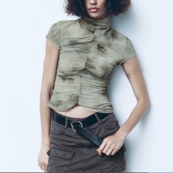 Zara cargo mini skirt - Picture 2 of 3